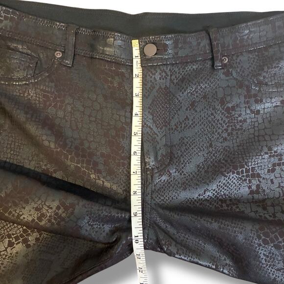 Chico’s Faux Leather Reptile Pants Sz 2.5 (14) Espresso Stretch Slimming Legging - Picture 6 of 7